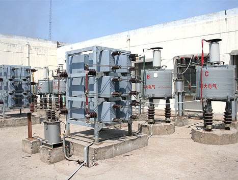 高壓動態(tài)無功補(bǔ)償裝置1